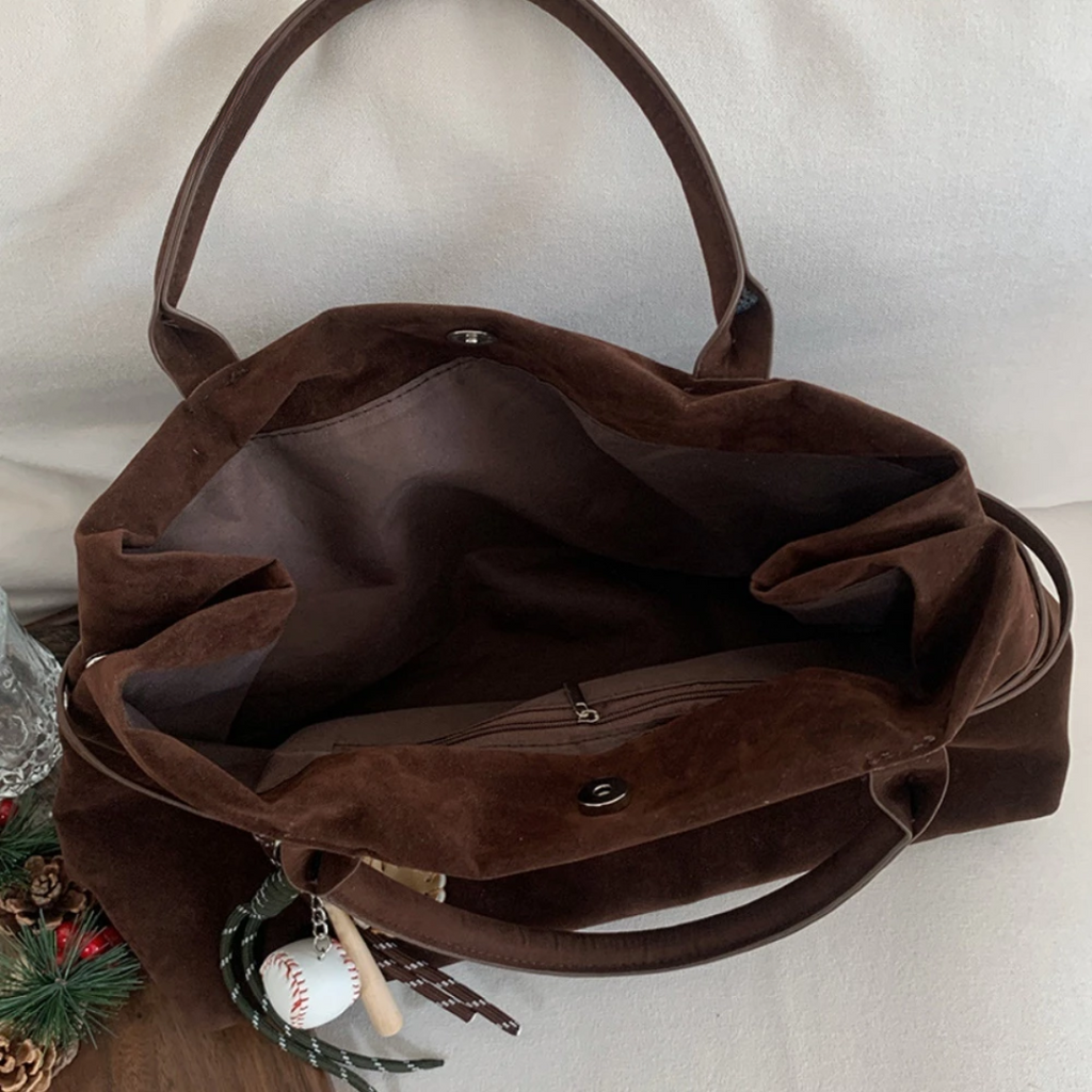 Bolsa Tote em Camurça Auriane – Miga Sua Bolsa | Elegância e Sofisticação