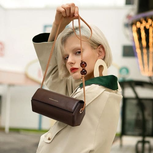 Bolsa de Ombro Pequena Quadrada – Miga Sua Bolsa