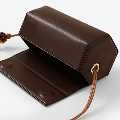 Bolsa de Ombro Pequena Quadrada – Miga Sua Bolsa