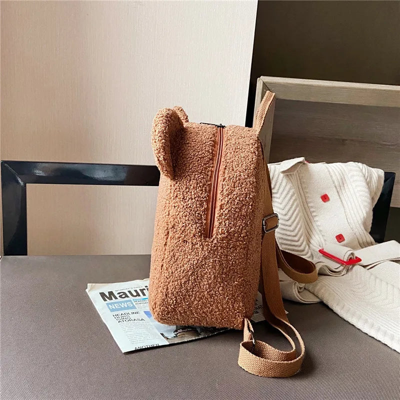 Mochila com Orelhinhas de Urso Peluciada  para Escola e Passeios – Lenny